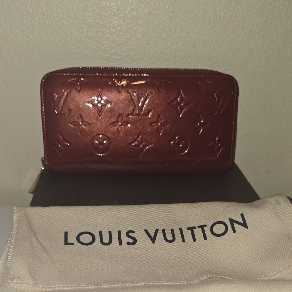 Louis Vuitton Red Wallet Iconic Monogram Glossy Finish